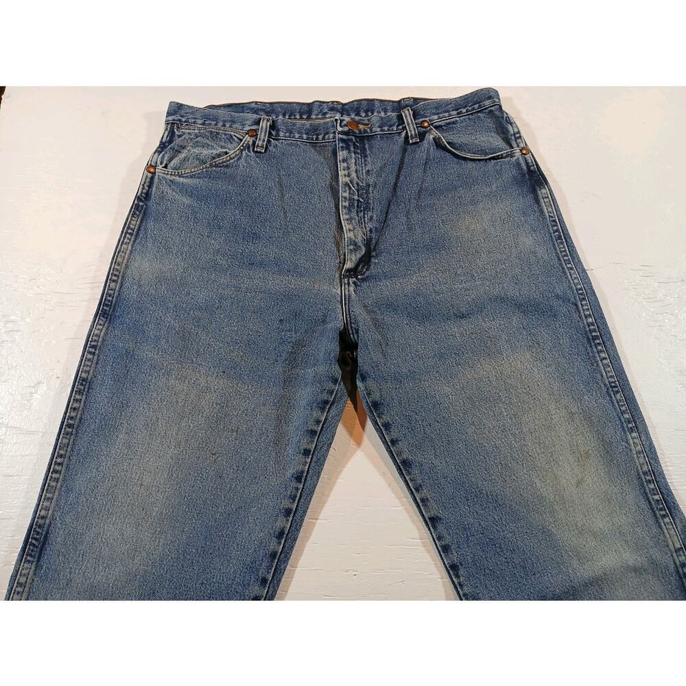 Wrangler (38 X 34) Men's Straight Leg Blue Denim Jeans